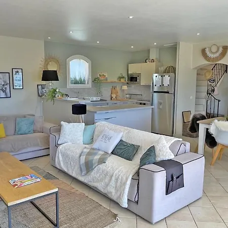 Vila Les Geais - Clair De Lune *